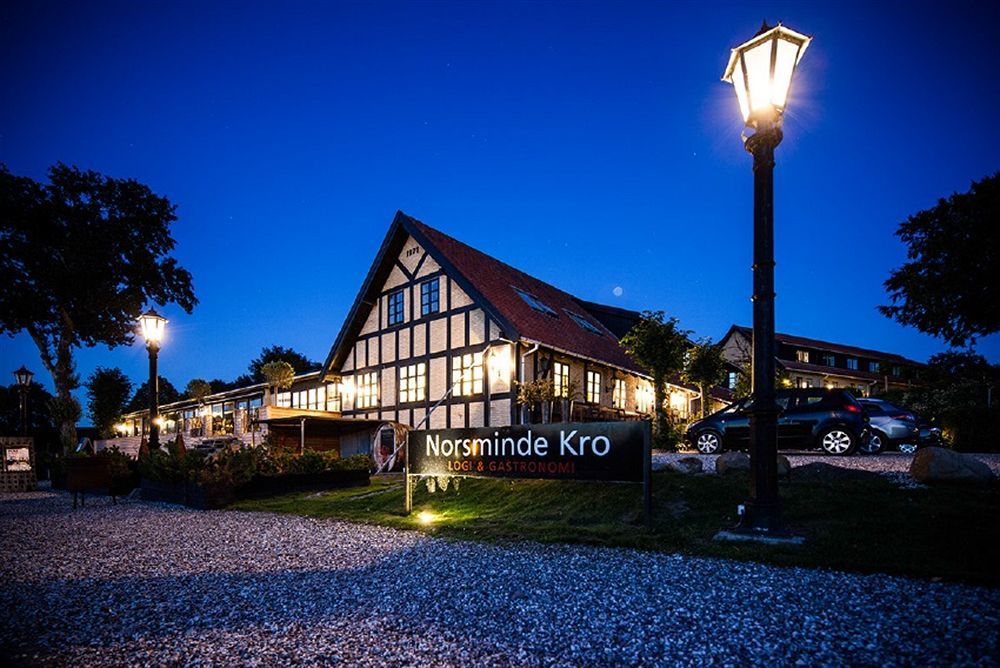 Norsminde Kro Одде Экстерьер фото